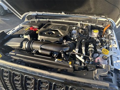 Used 2024 Jeep Wrangler Unlimited image 48