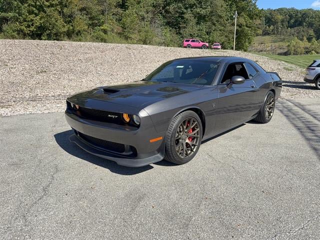 Used 2016 Dodge Challenger SRT Hellcat RWD image 2