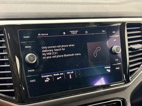 Used 2022 Volkswagen Atlas Cross Sport SEL R-Line image 38