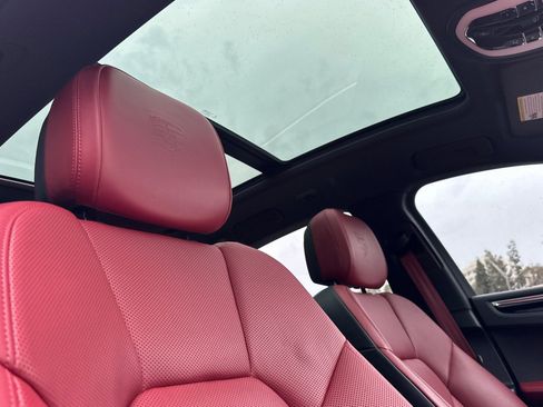 Used 2023 Porsche Macan S image 17