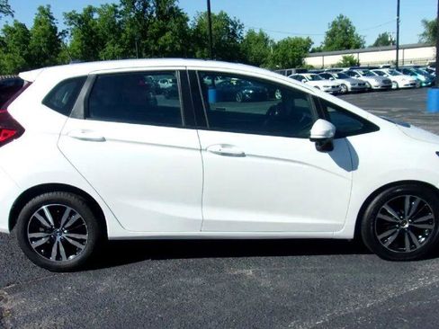 Used 2019 Honda Fit EX image 3