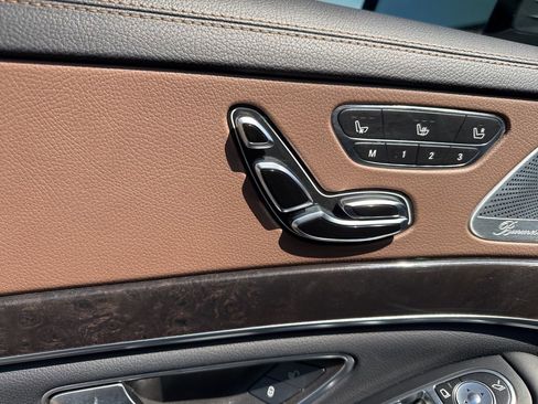 Used 2015 Mercedes-Benz S 550 4MATIC Sedan image 14