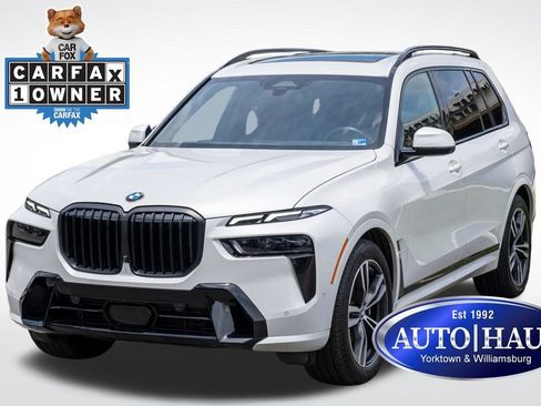 Used 2025 BMW X7 xDrive40i w/ M Sport Package AWD/4WD image 1