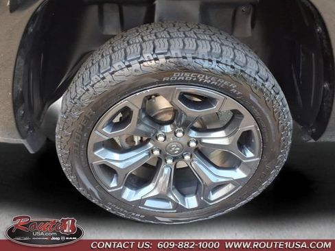 Used 2020 RAM 1500 Limited w/ Black Appearance Package AWD/4WD image 19