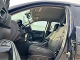 Used 2017 Chevrolet Traverse LT w/ Style and Technology Package image 6