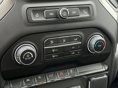 New 2026 Chevrolet Silverado 1500 Custom w/ LPO, Dark Essentials Package AWD/4WD image 19