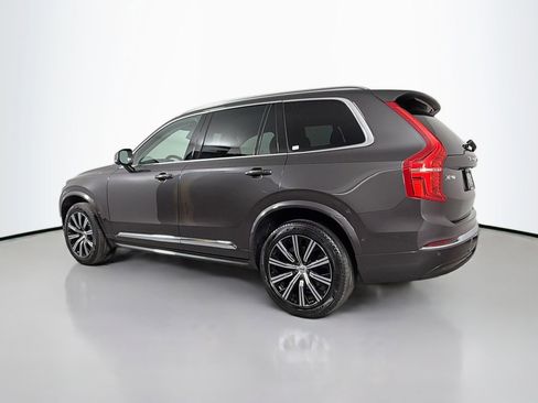 Certified 2023 Volvo XC90 B6 Plus image 8
