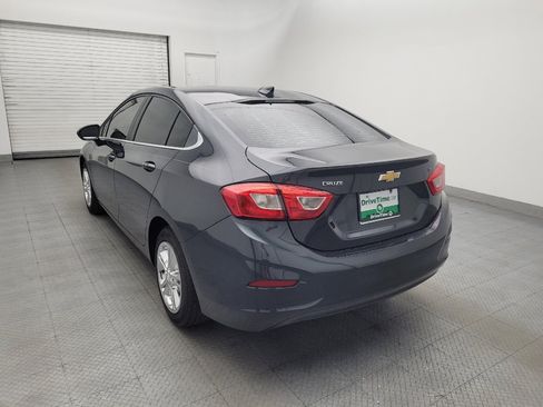 Used 2018 Chevrolet Cruze LT w/ Convenience Package FWD image 5