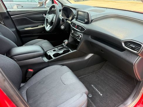 Used 2020 Hyundai Santa Fe SE AWD/4WD image 3