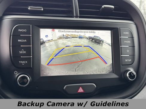 Used 2020 Kia Soul LX image 10