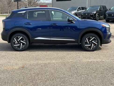 New 2026 Nissan Kicks SV w/ SV Premium Package FWD image 36