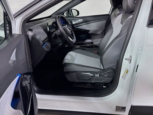 Used 2023 Volkswagen ID.4 Standard image 11