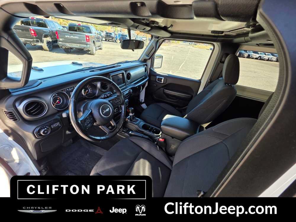 Used 2022 Jeep Wrangler Sport AWD/4WD image 11