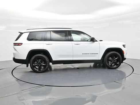 New 2025 Jeep Grand Cherokee L Limited w/ Black Appearance Package image 5