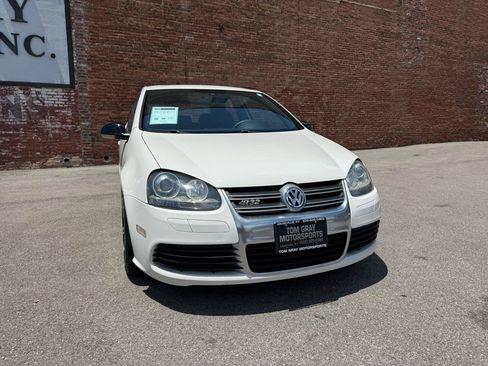 Used 2008 Volkswagen R32 AWD/4WD image 2