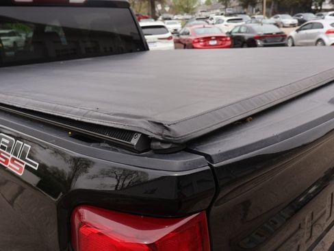 Used 2021 Chevrolet Silverado 1500 LT Trail Boss AWD/4WD image 10