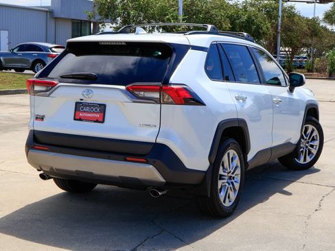 Used 2025 Toyota RAV4 Limited FWD image 3