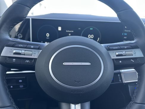 Used 2025 Hyundai Tucson Limited image 22