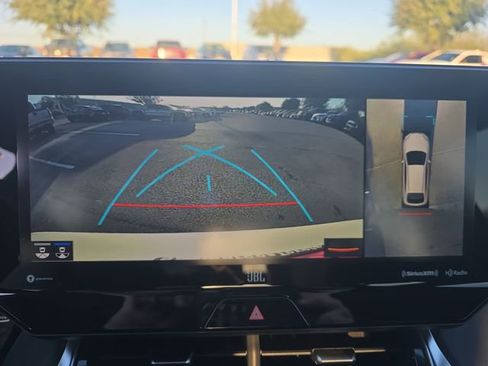 Certified 2021 Toyota Venza Limited image 23