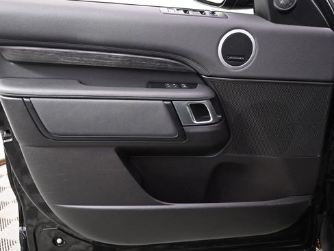 Used 2017 Land Rover Discovery HSE image 22