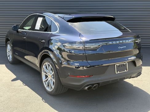 Used 2021 Porsche Cayenne Coupe AWD/4WD image 3