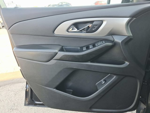 Used 2023 Chevrolet Traverse LT FWD image 33