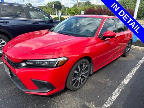 Certified 2024 Honda Civic EX image 3