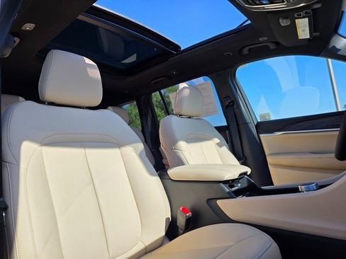 New 2025 Jeep Grand Cherokee Limited w/ Trailer Tow Package image 20