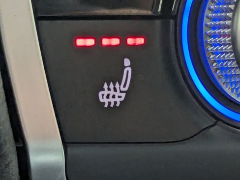 Certified 2024 Audi Q3 2.0T Premium w/ Convenience Package image 20