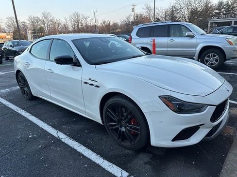 Certified 2024 Maserati Ghibli Modena Ultima Q4 image 11
