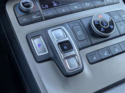 Used 2021 Hyundai Palisade Limited w/ Winter Package AWD/4WD image 12