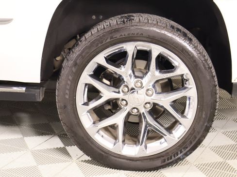 Used 2017 Cadillac Escalade Premium Luxury AWD/4WD image 22
