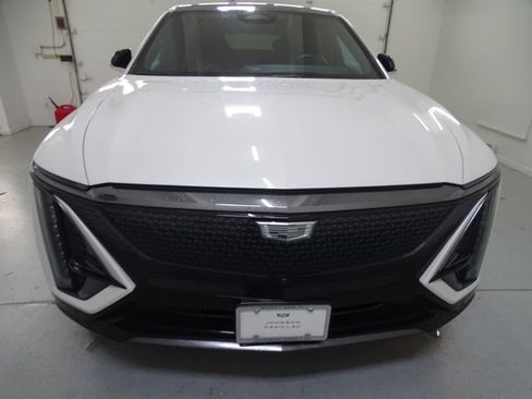 Certified 2024 Cadillac Lyriq Sport AWD/4WD image 24