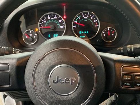 Used 2014 Jeep Wrangler Unlimited Sport w/ Quick Order Package 24S AWD/4WD image 14