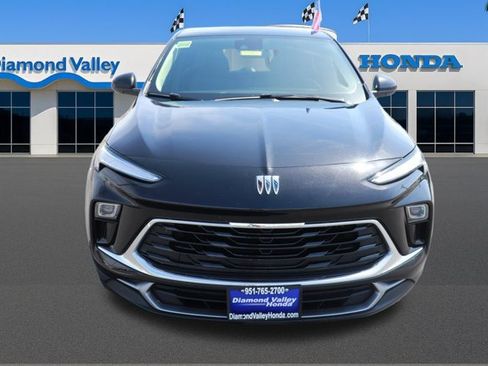 Used 2025 Buick Encore GX Preferred FWD image 2
