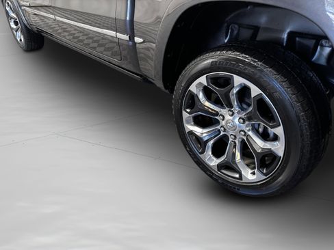 Used 2020 RAM 1500 Limited w/ Body Color Bumper Group image 46