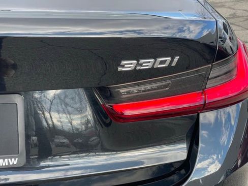 Used 2023 BMW 330i xDrive Sedan w/ Premium Package image 29