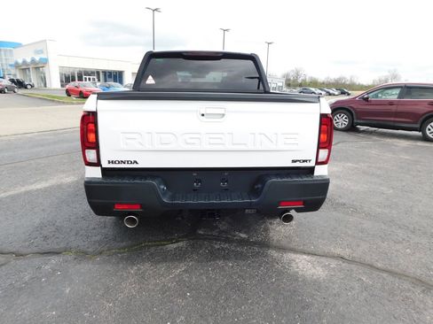 New 2026 Honda Ridgeline Sport image 4