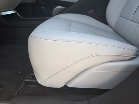 New 2025 Cadillac Lyriq Luxury image 17