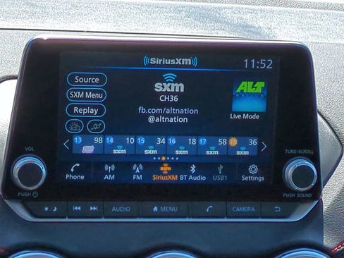 New 2025 Nissan Sentra SR w/ Midnight Edition image 18