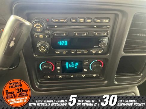 Used 2004 Chevrolet Silverado 2500 LT AWD/4WD image 32