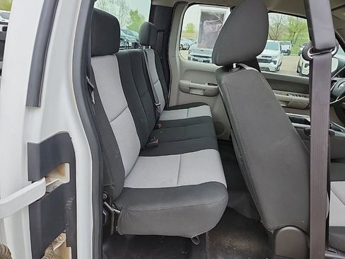Used 2009 Chevrolet Silverado 1500 W/T AWD/4WD image 32