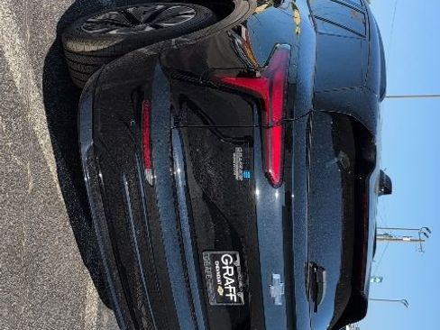 New 2025 Chevrolet Blazer EV RS image 7