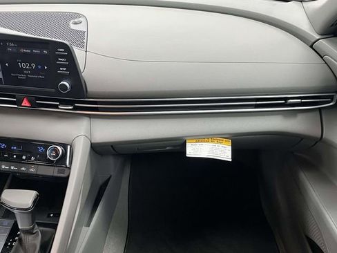 Certified 2025 Hyundai Elantra Sport FWD image 18