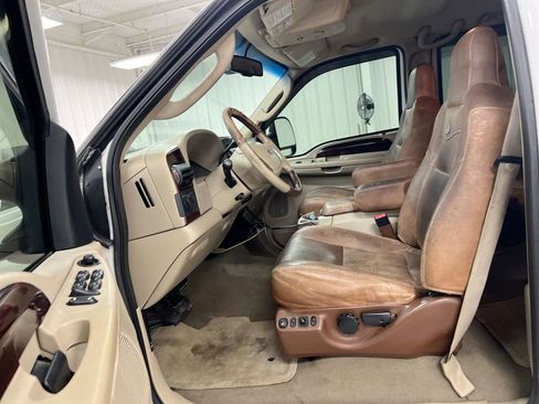 Used 2006 Ford F250 XL AWD/4WD image 13
