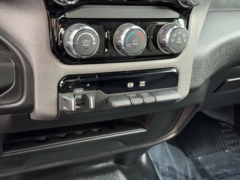 Used 2025 RAM 2500 Tradesman image 33