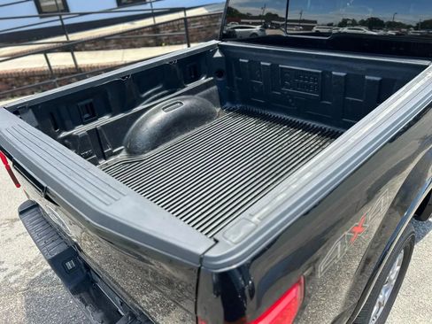 Used 2020 Ford F150 Lariat image 8