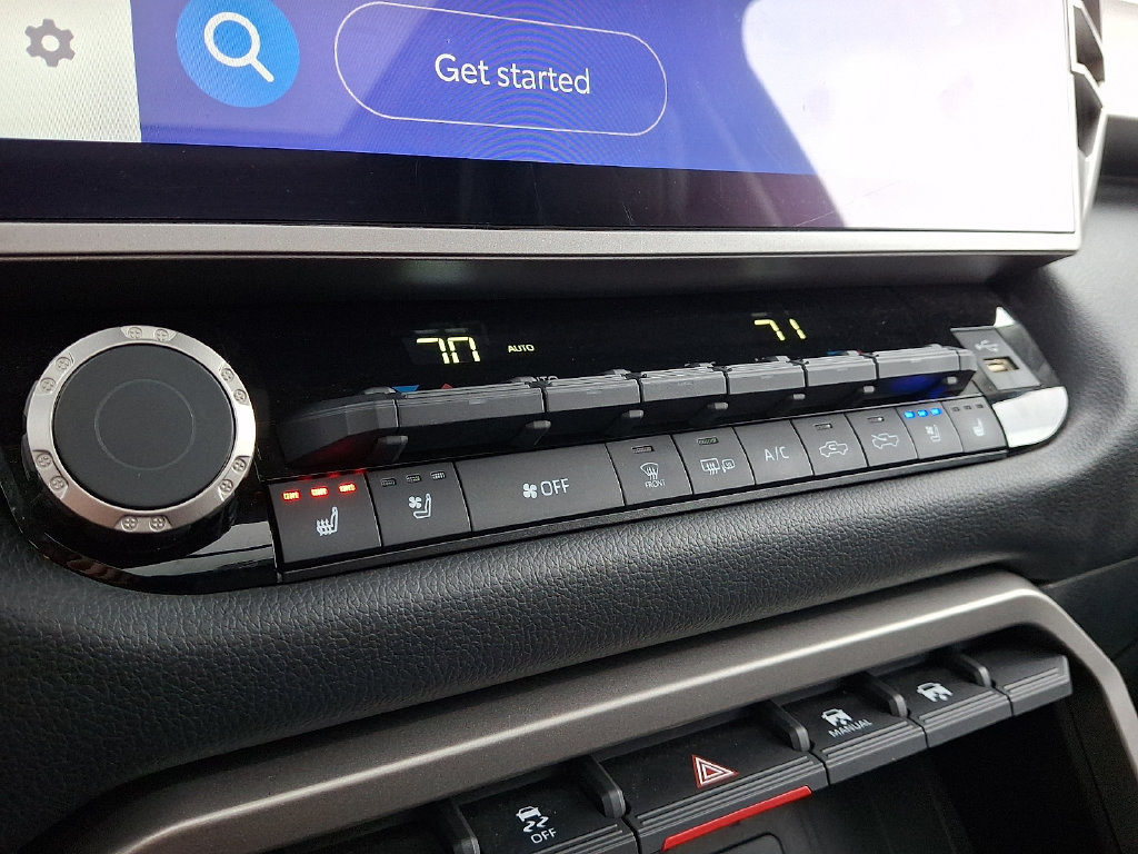Used 2022 Toyota Tundra Limited AWD/4WD image 18