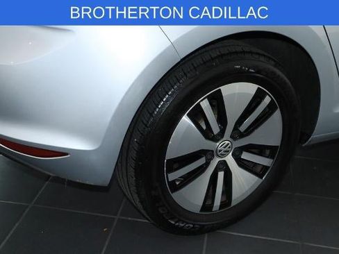 Used 2016 Volkswagen e-Golf SE FWD image 14