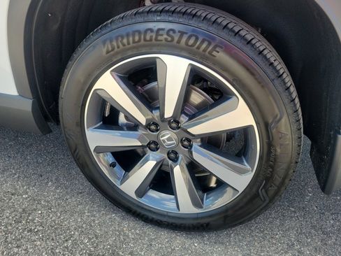 Used 2025 Honda Pilot Touring image 27